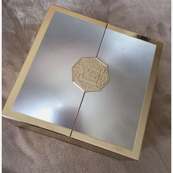 Re Nutriv discovery set - Picture 3 of 4